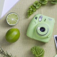 Fujifilm Instax Mini 9 Lime Green (зеленый лайм)