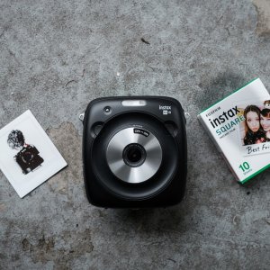 Fujifilm instax SQUARE SQ10 Гибридная мгновенная камера