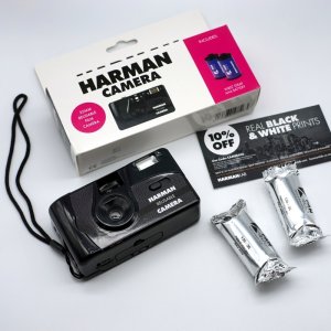 Harman багаторазова плівкова камера бюджетна плівка Kentmere Pan 400
