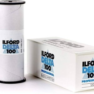 Ilford Delta 100 Professional 120 чорно біла плівка купити Україна 