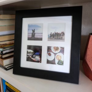 Фоторамка Fujifilm Instax SQUARE на 4 фотографии