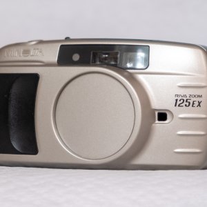 Minolta Riva Zoom 125ex