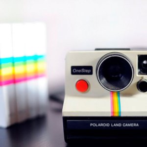 Polaroid Button радужный