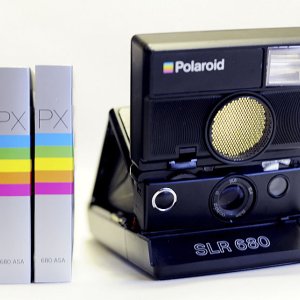 Polaroid SLR 680