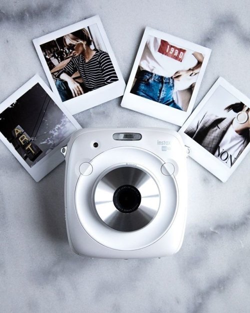 Fujifilm instax SQUARE SQ10 Гибридная мгновенная камера