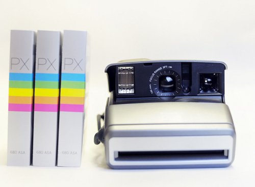 Polaroid one 600